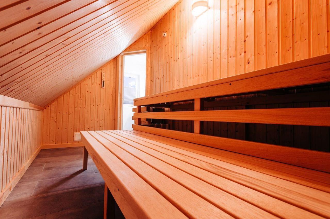 Ferienhaus-Ostseehus โฮวัคท์ ภายนอก รูปภาพ