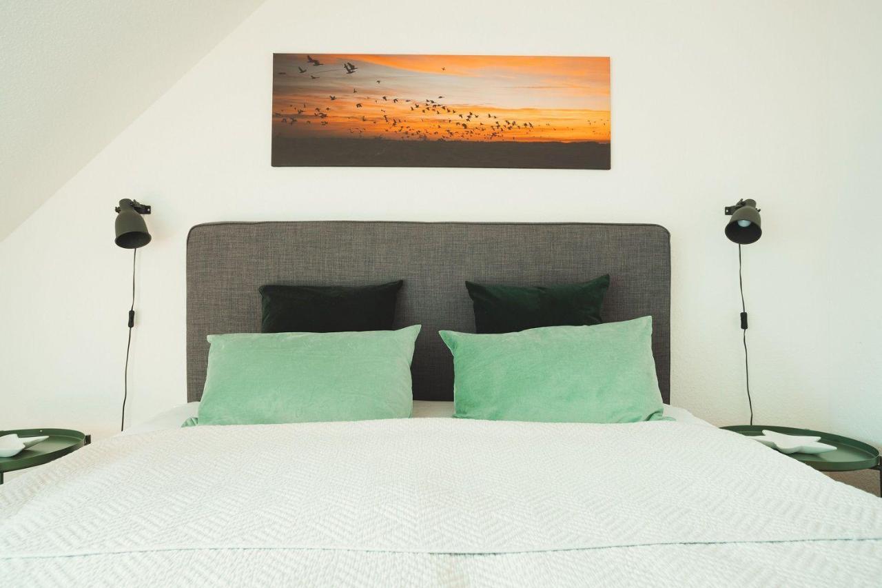 Ferienhaus-Ostseehus โฮวัคท์ ภายนอก รูปภาพ